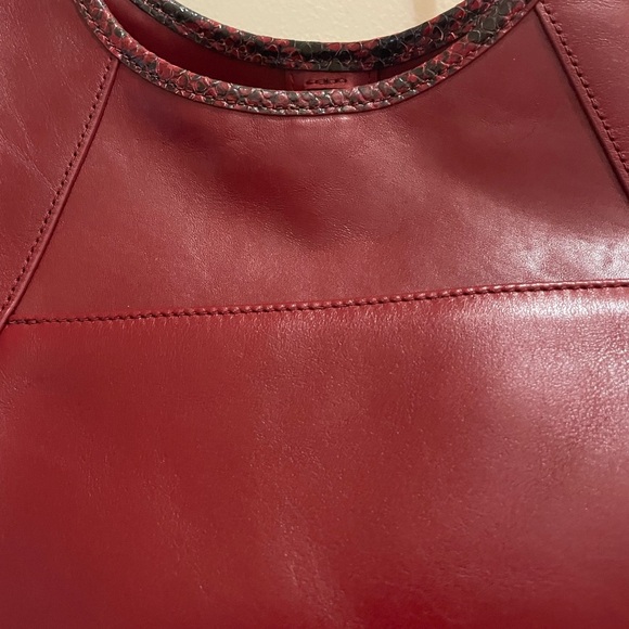 Brahmin Iona Tote Bag and Wallet Set in Cherry Lacquer - Picture 2 of 6